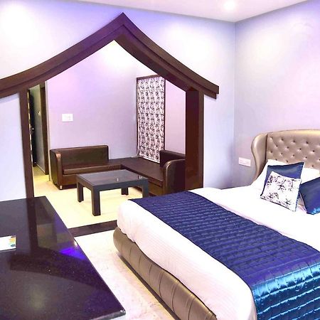 Fabhotel Kangra Roadway Inn Tanda Kültér fotó